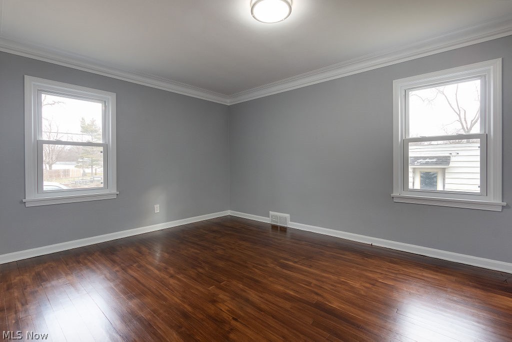 1651 Sunview Road Cleveland, OH 44124 - Photo 15 of 35 Gallery Image 15