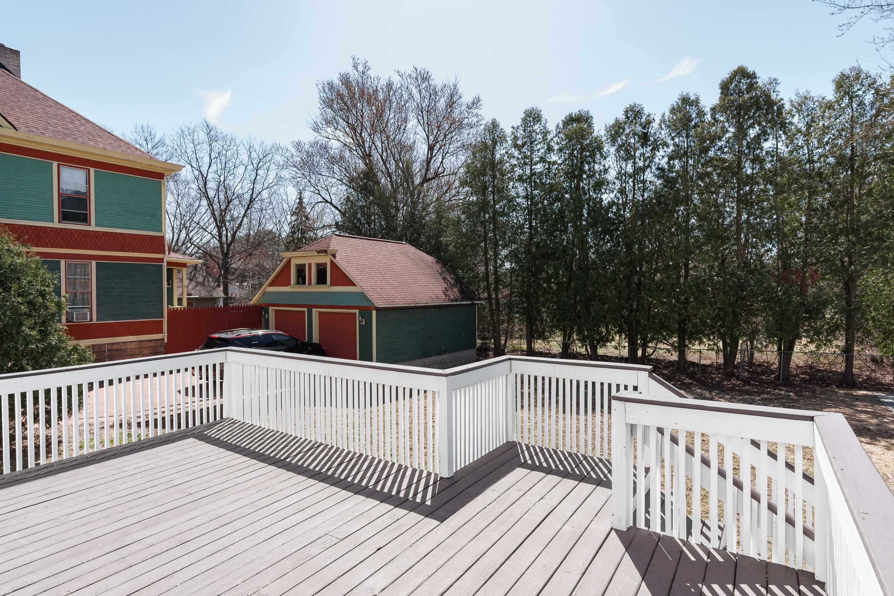 648 East Main Street Reedsburg, WI 53959 - Photo 11 of 38