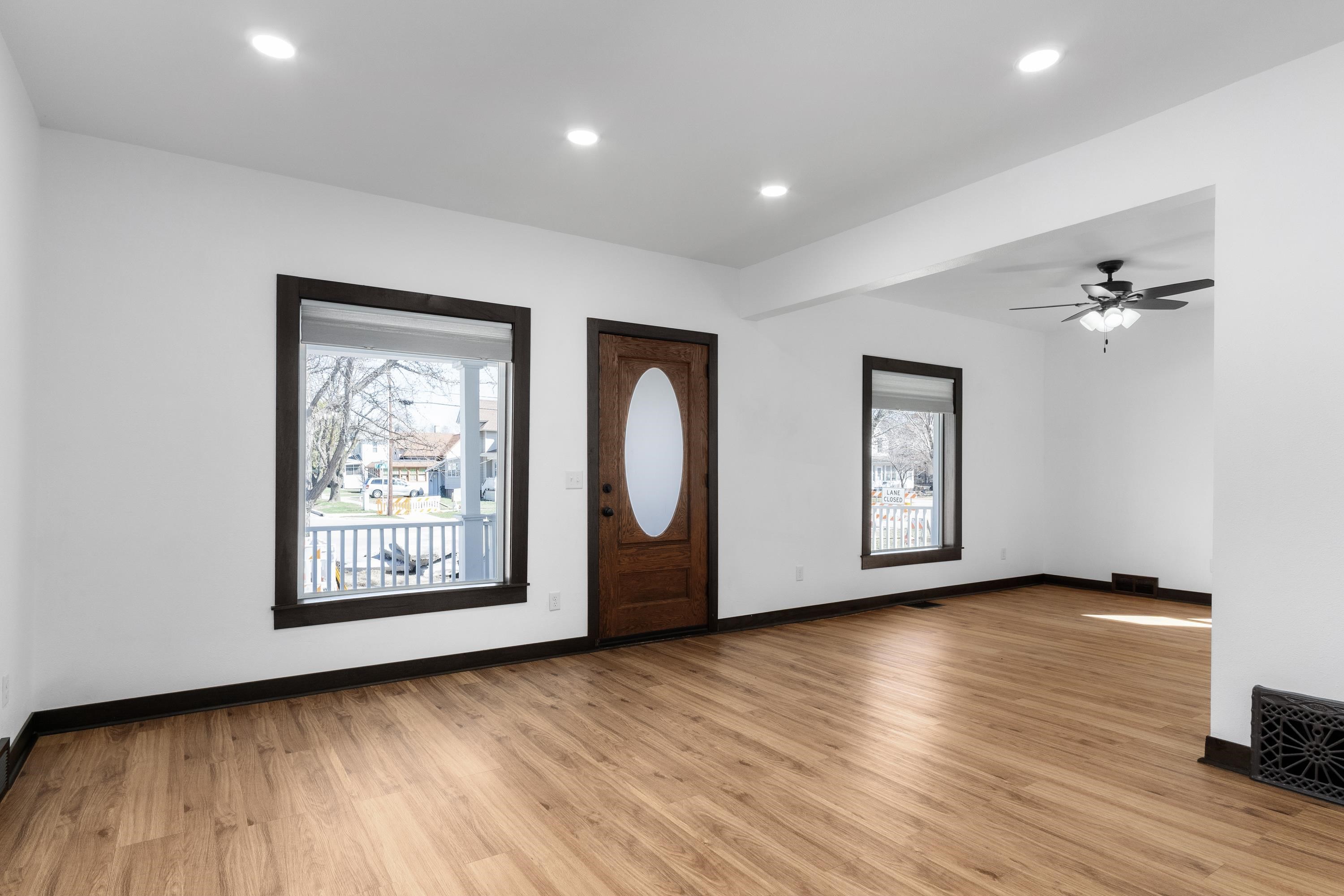 648 East Main Street Reedsburg, WI 53959 - Photo 14 of 38