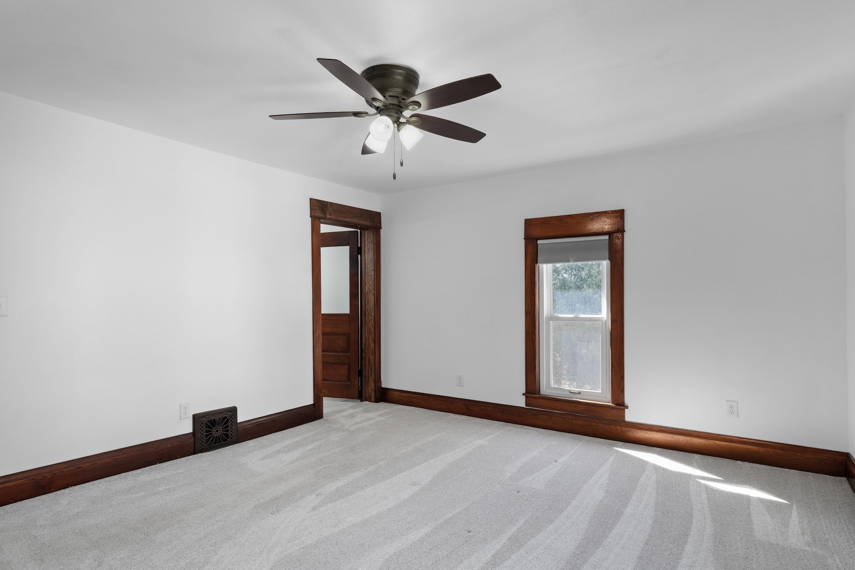 648 East Main Street Reedsburg, WI 53959 - Photo 25 of 38