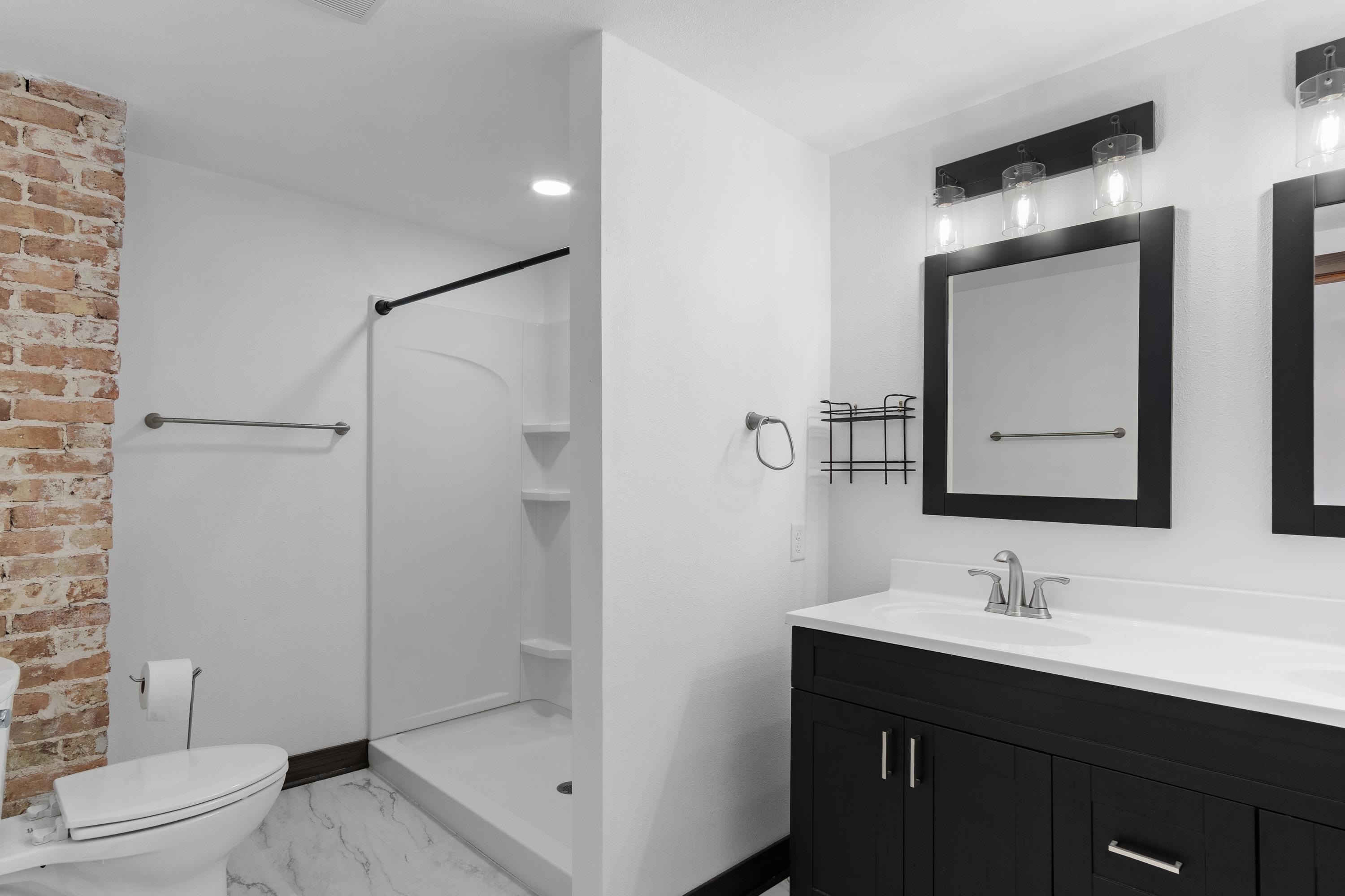 648 East Main Street Reedsburg, WI 53959 - Photo 27 of 38