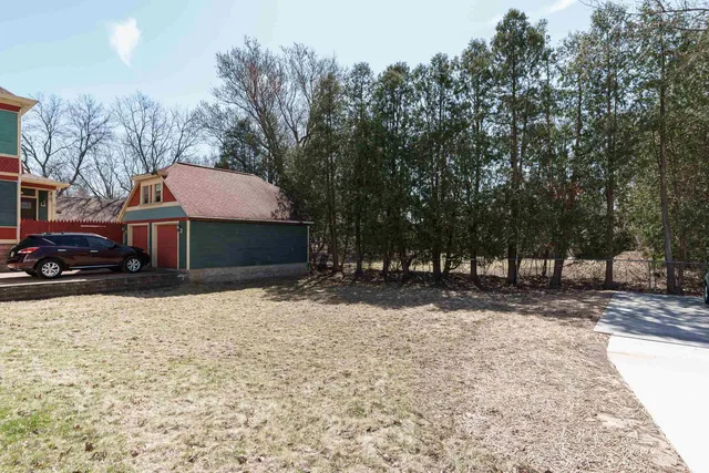 $289,900 | 648 East Main Street, Reedsburg, WI 53959