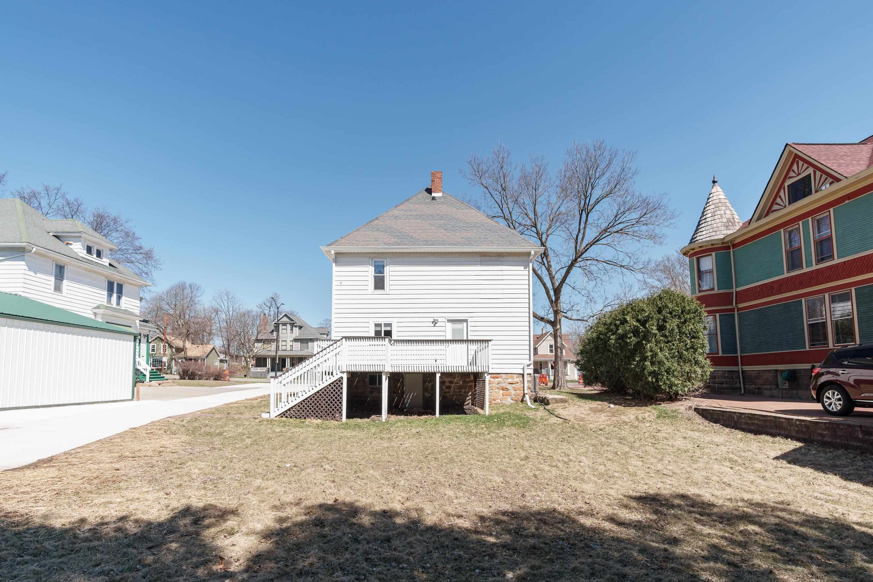 648 East Main Street Reedsburg, WI 53959 - Photo 7 of 38