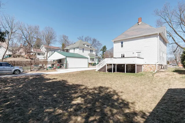 $289,900 | 648 East Main Street, Reedsburg, WI 53959