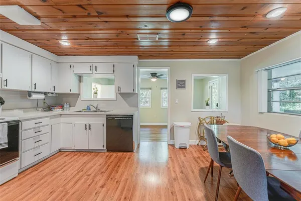 $299,999 | 8585 West Miss Maggie Drive, Homosassa, FL 34448