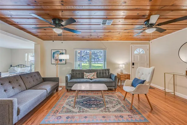 $299,999 | 8585 West Miss Maggie Drive, Homosassa, FL 34448
