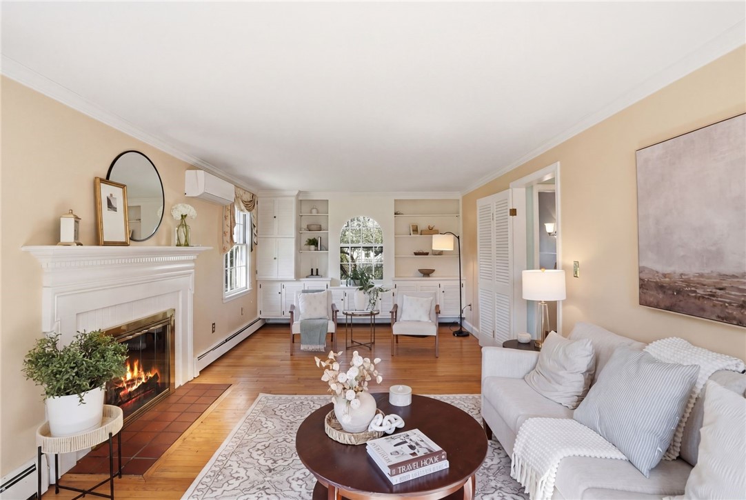 194 New Meadow Road Barrington, RI 02806 - Photo 3 of 36