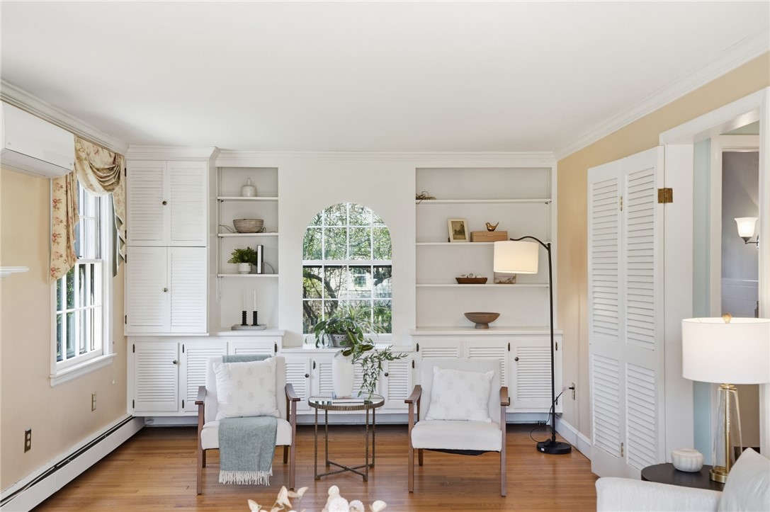 194 New Meadow Road Barrington, RI 02806 - Photo 5 of 36