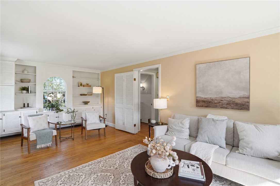 194 New Meadow Road Barrington, RI 02806 - Photo 6 of 36