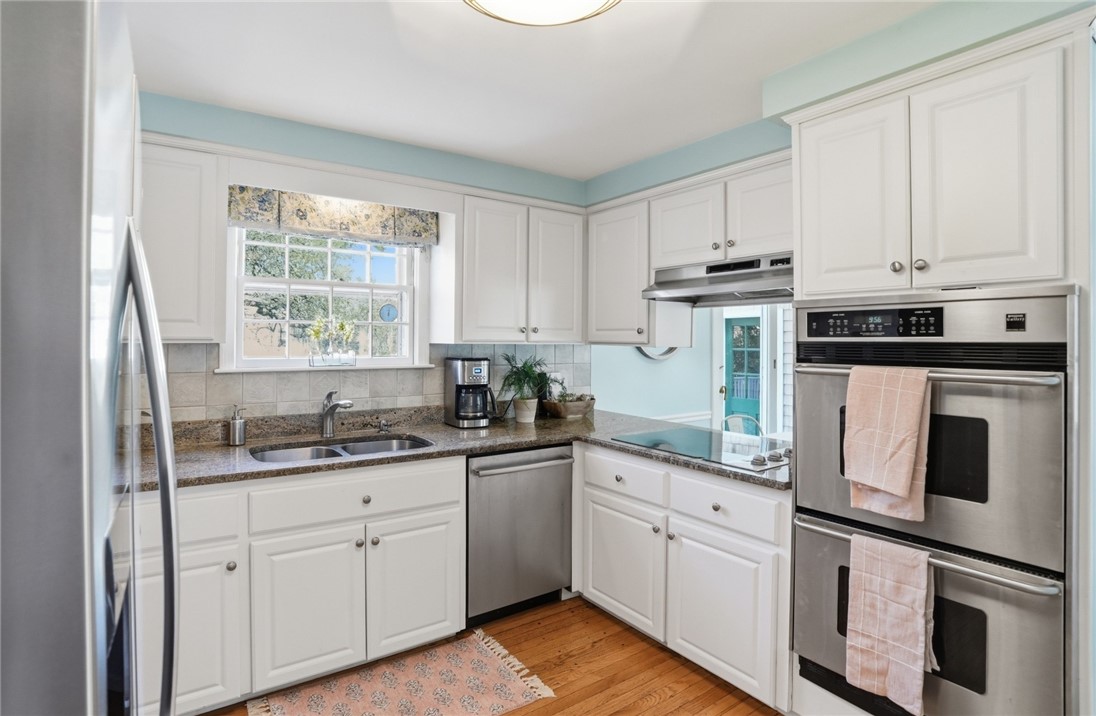 194 New Meadow Road Barrington, RI 02806 - Photo 10 of 36