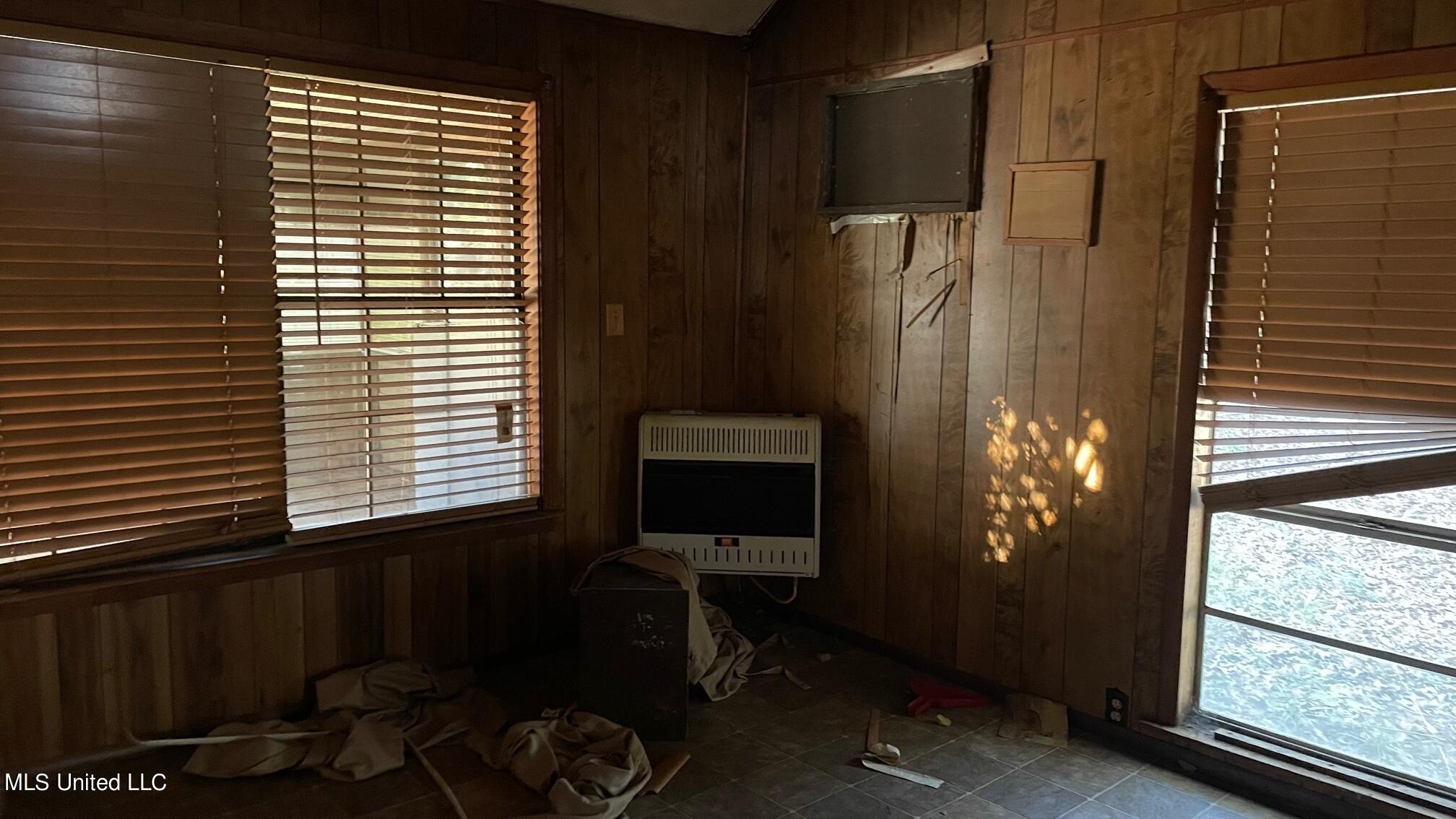 2291 Old Jackson Road Forest, MS 39074 - Photo 5 of 12 IMG_1454