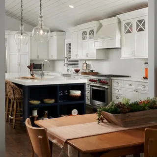 $1,050,000 | 795 Oak Court, Crystal Lake, IL 60014