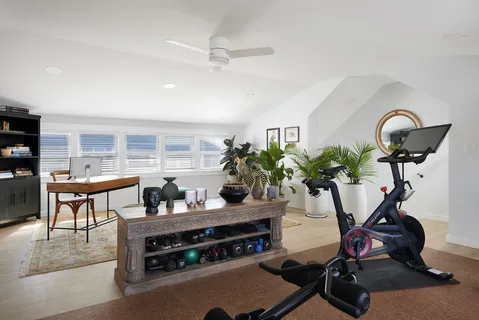 $1,050,000 | 795 Oak Court, Crystal Lake, IL 60014