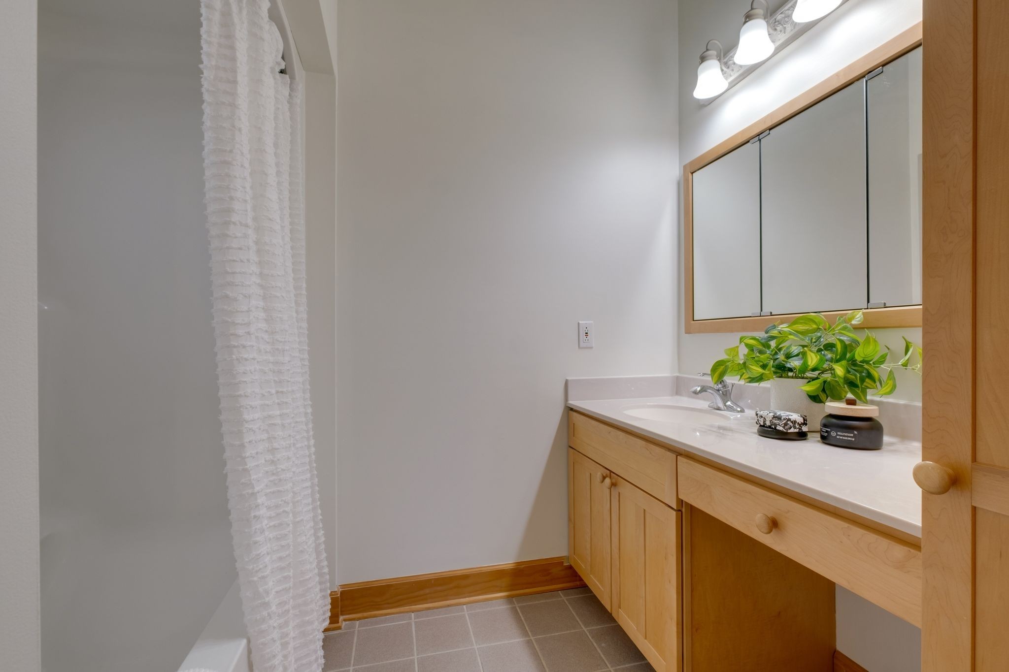 1249 White Road Bon Aqua, TN 37025 - Photo 24 of 60 a utility room with wooden floor