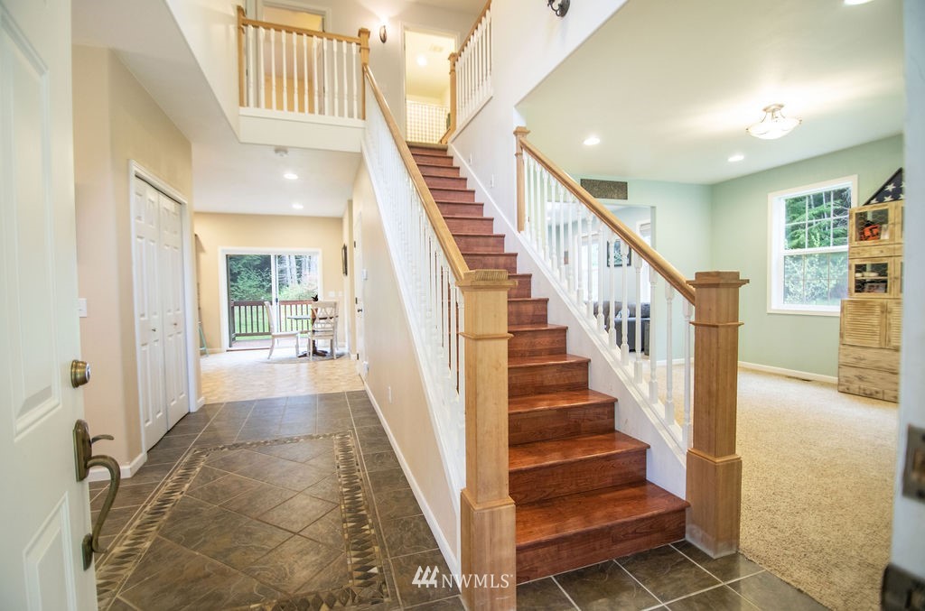 524 South Camano Ridge Road Camano Island, WA 98282 - Photo 6 of 40 Gallery Image 6