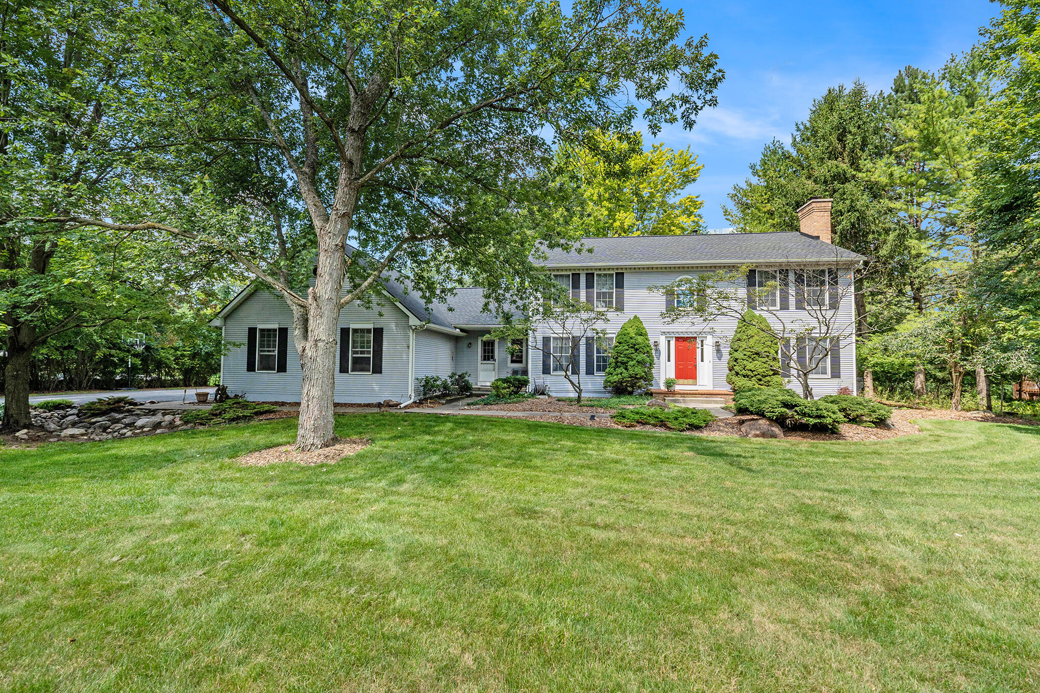 2569 Walnut Road Ann Arbor, MI 48103 - Photo 2 of 63 1 front