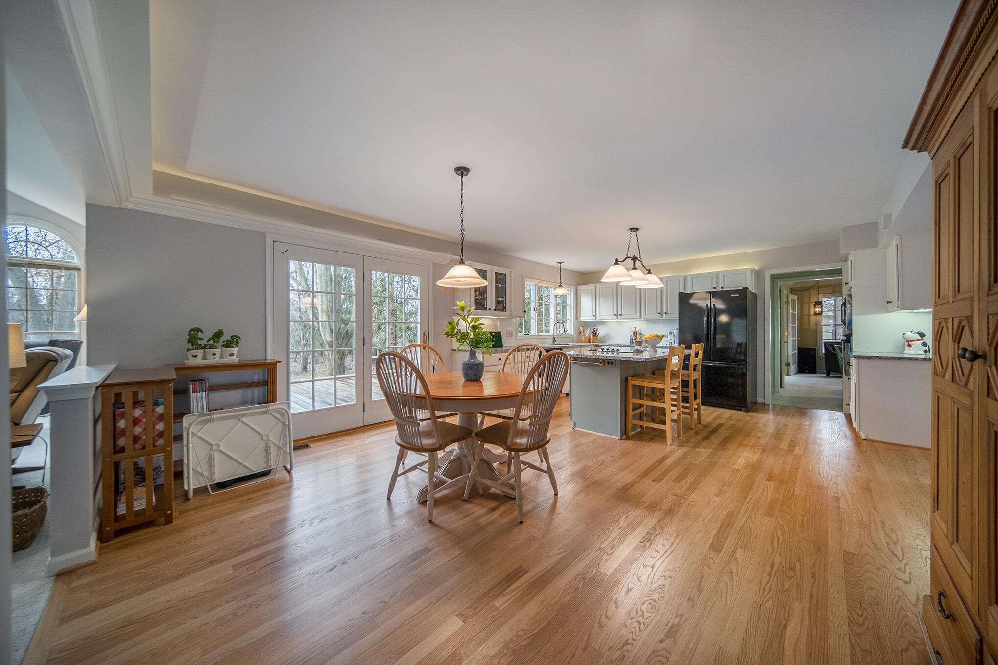 2569 Walnut Road Ann Arbor, MI 48103 - Photo 26 of 63 12 eating space