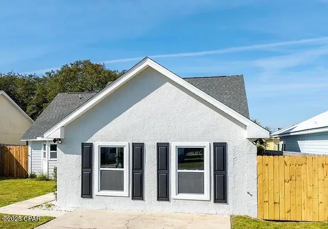 $2,950 | 104 Oleander Circle, Panama City Beach, FL 32413