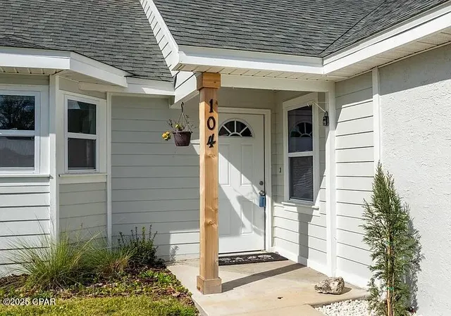 $2,950 | 104 Oleander Circle, Panama City Beach, FL 32413