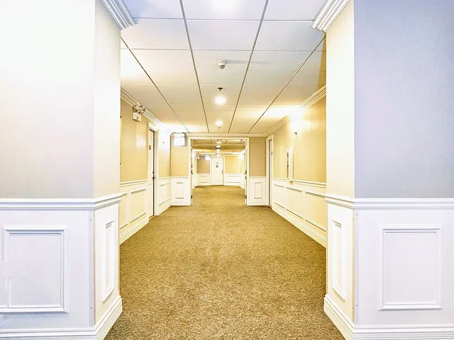 $2,500 | 310 South Main Street, Unit 208, Lombard, IL 60148