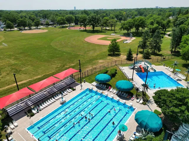 $2,500 | 310 South Main Street, Unit 208, Lombard, IL 60148