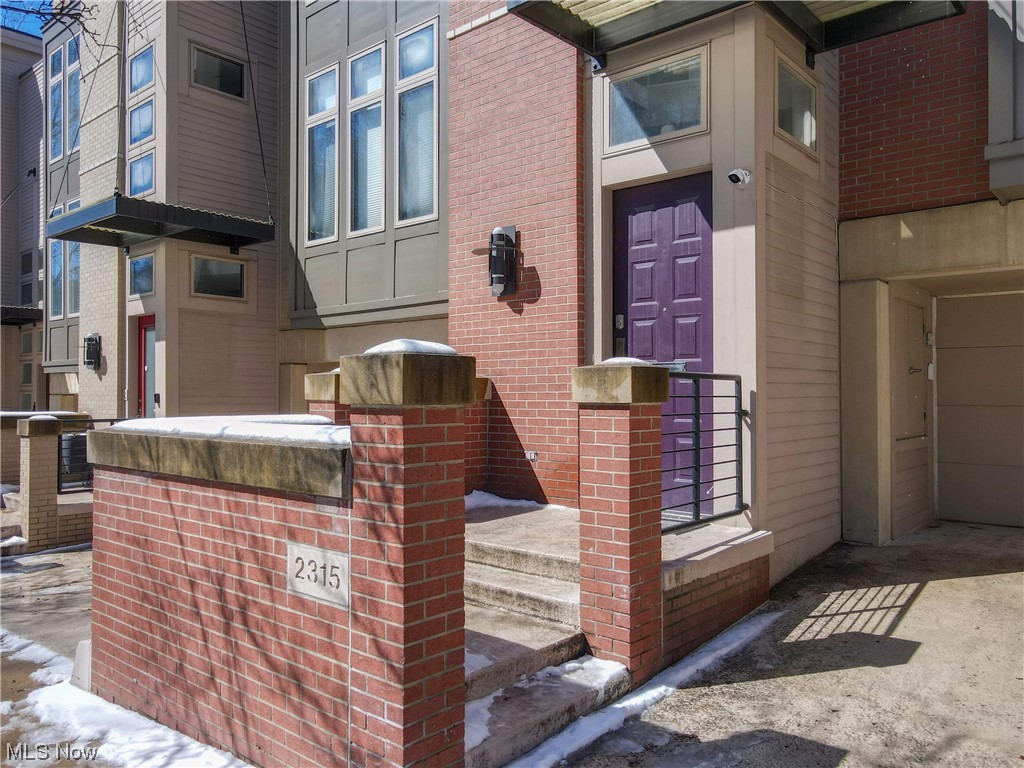 2315 Edgehill Road Cleveland, OH 44106 - Photo 3 of 43 Gallery Image 3