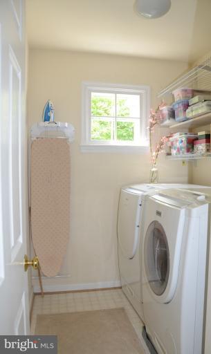 11608 Springhouse Place Reston, VA 20194 - Photo 17 of 30 Interior (General)