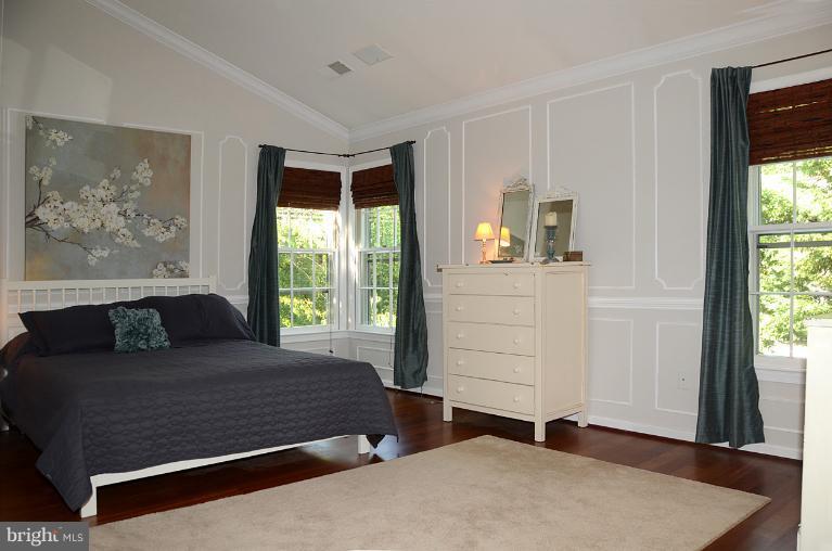 11608 Springhouse Place Reston, VA 20194 - Photo 23 of 30 Bedroom (Master)
