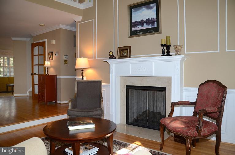 11608 Springhouse Place Reston, VA 20194 - Photo 26 of 30 Living Room