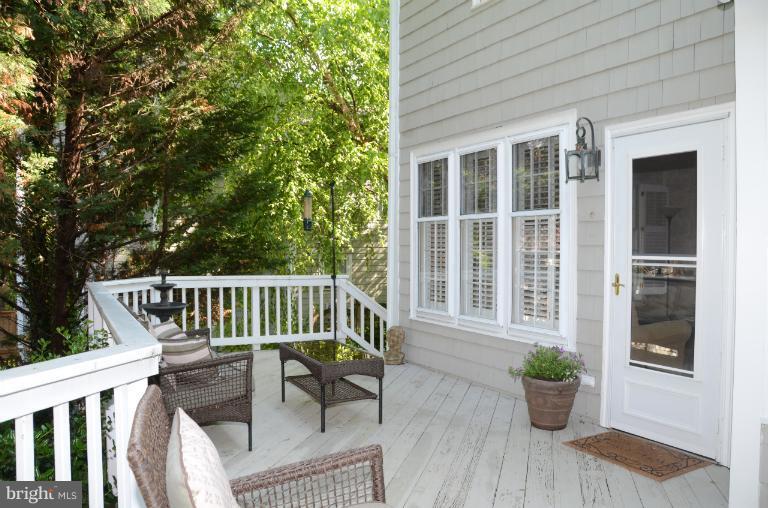 11608 Springhouse Place Reston, VA 20194 - Photo 28 of 30 Exterior (General)