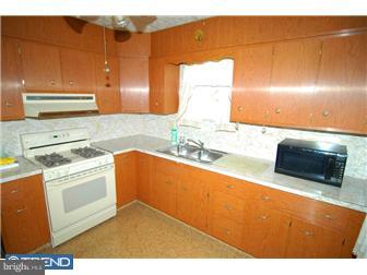 1615 Gregg Street Reading, PA 19607 - Photo 6 of 12 Kitchen