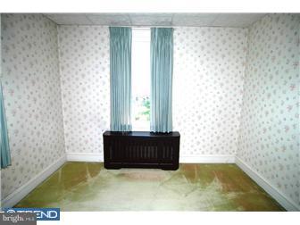 1615 Gregg Street Reading, PA 19607 - Photo 8 of 12 Bathroom