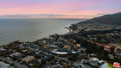 $4,475,000 | 17763 Sabbiadoro Way, Pacific Palisades, CA 90272