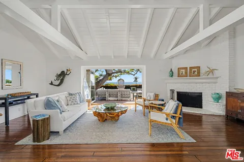$4,475,000 | 17763 Sabbiadoro Way, Pacific Palisades, CA 90272