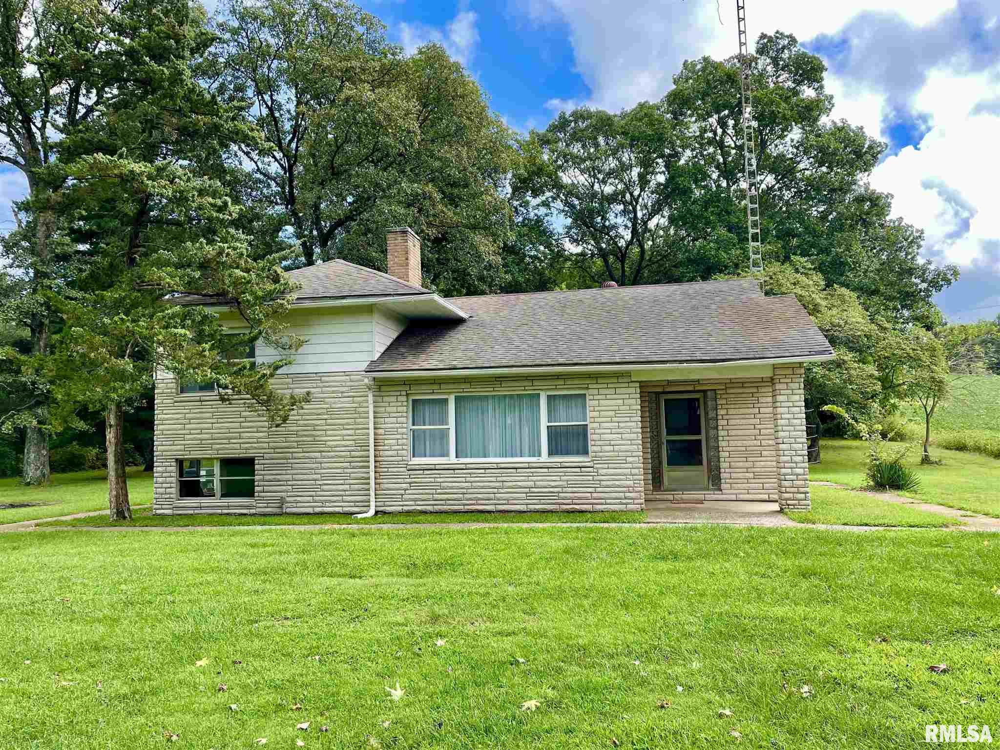 7209 Izaac Walton Road Benton, IL 62812 - Photo 1 of 13 Gallery Image 1