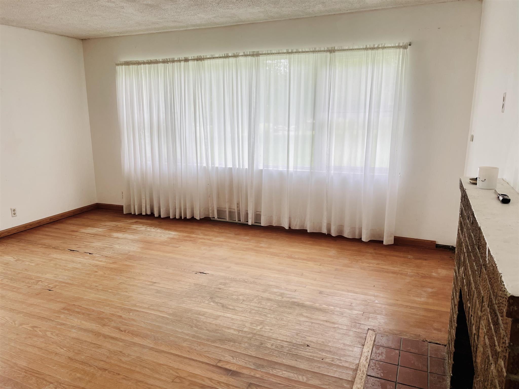 7209 Izaac Walton Road Benton, IL 62812 - Photo 4 of 13 Gallery Image 4