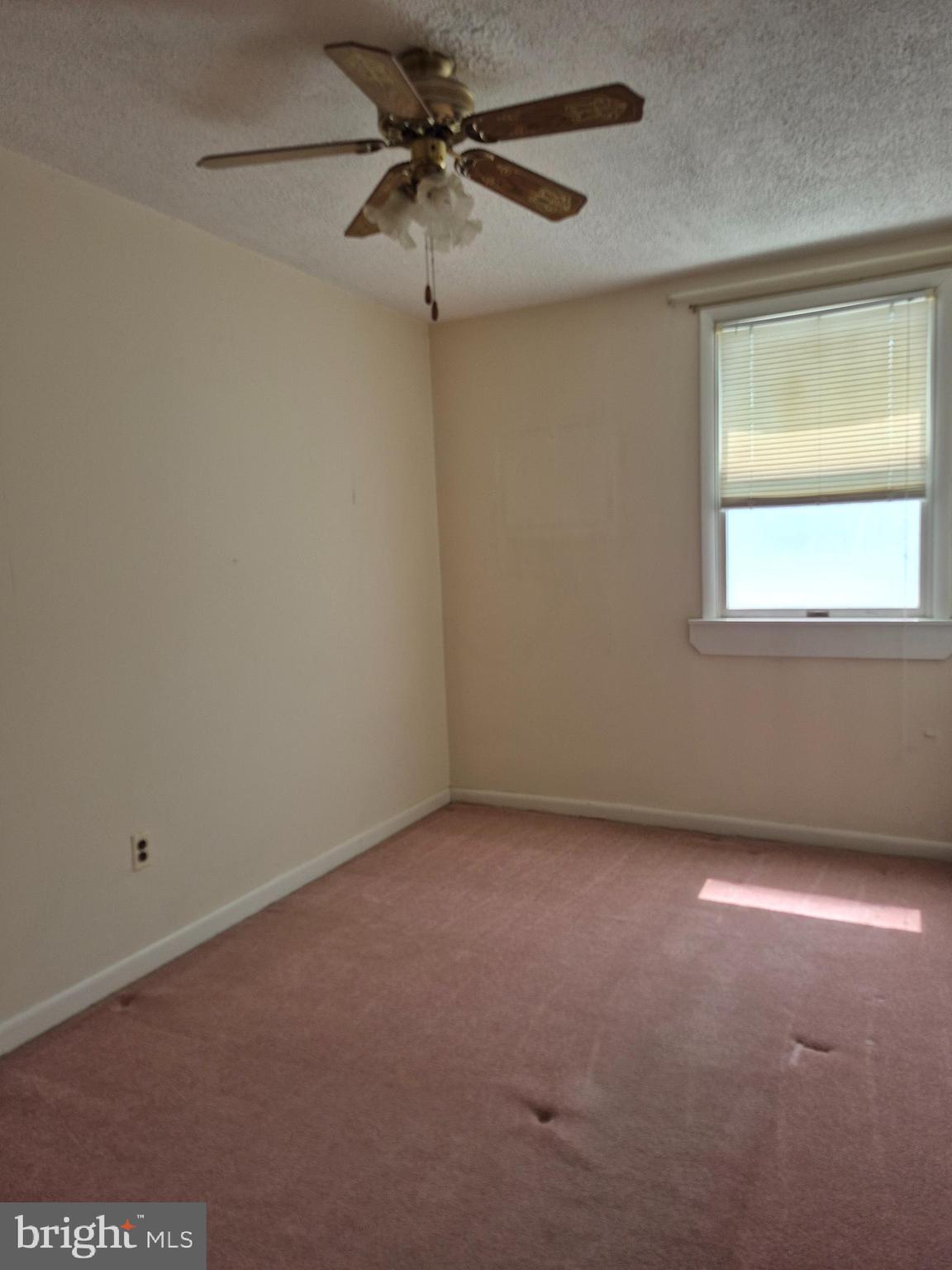 240 Rock Street Philadelphia, PA 19128 - Photo 16 of 27 2nd bedroom