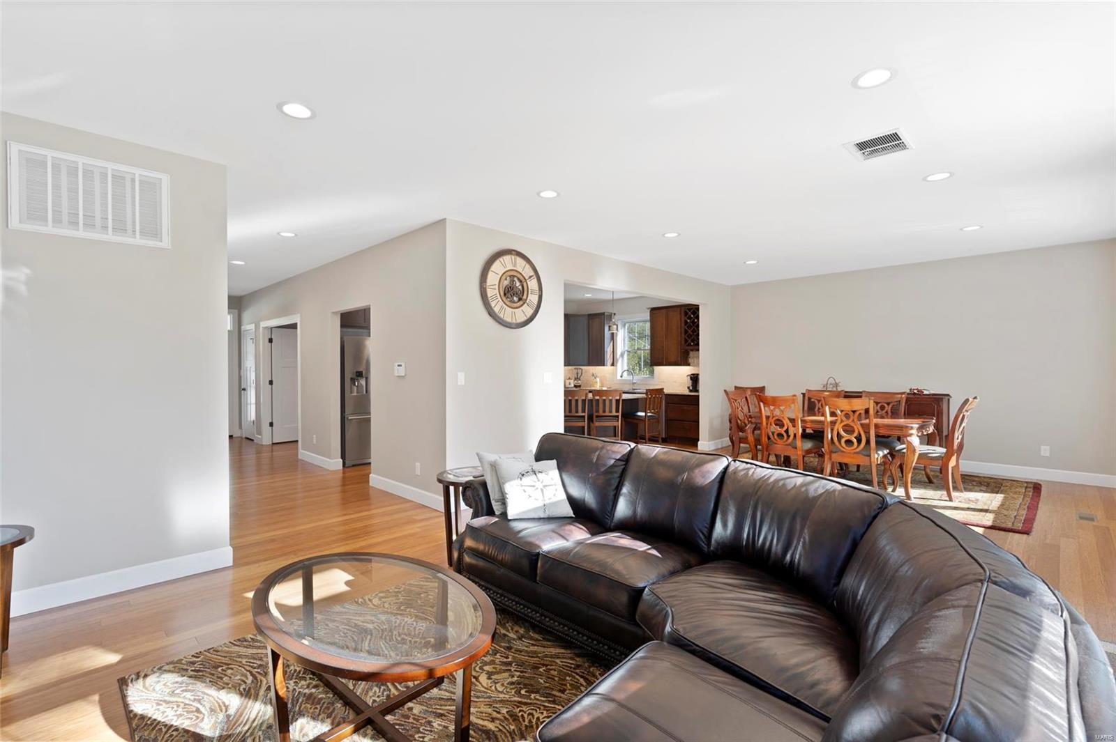 1017 South Berry Road St. Louis, MO 63122 - Photo 11 of 37 Gallery Image 11