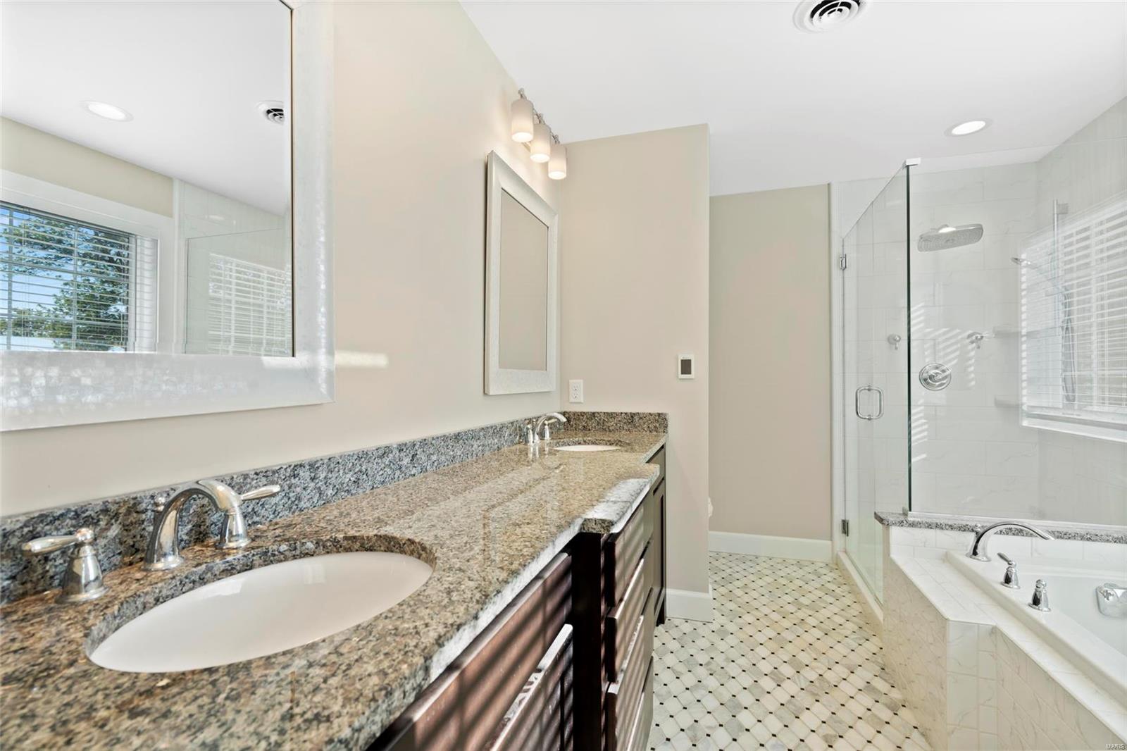 1017 South Berry Road St. Louis, MO 63122 - Photo 19 of 37 Gallery Image 19