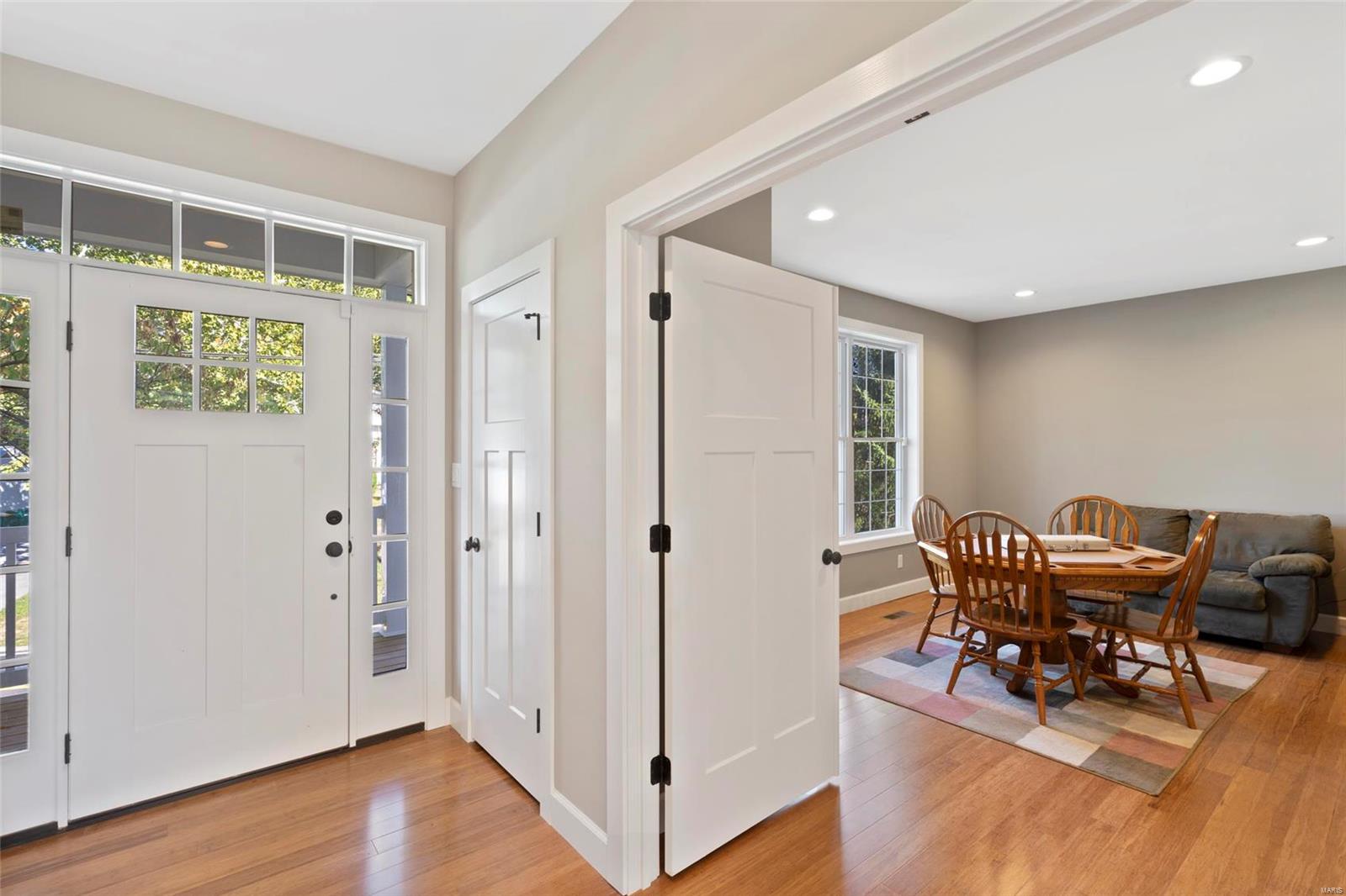 1017 South Berry Road St. Louis, MO 63122 - Photo 4 of 37 Gallery Image 4