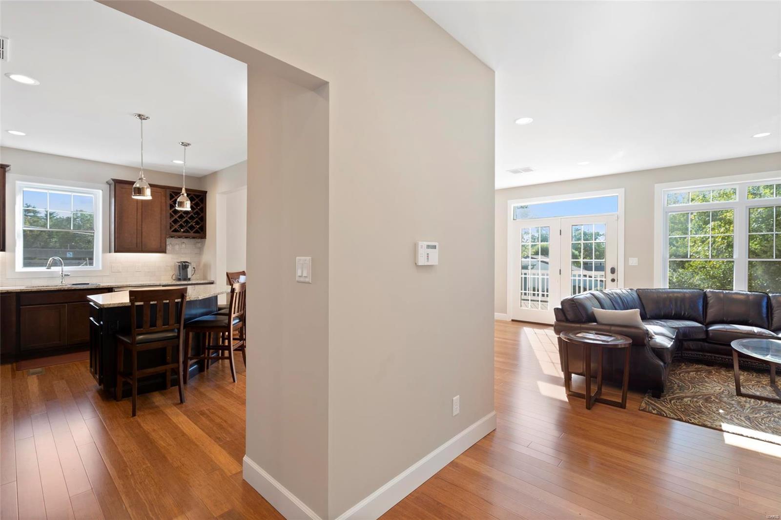1017 South Berry Road St. Louis, MO 63122 - Photo 5 of 37 Gallery Image 5