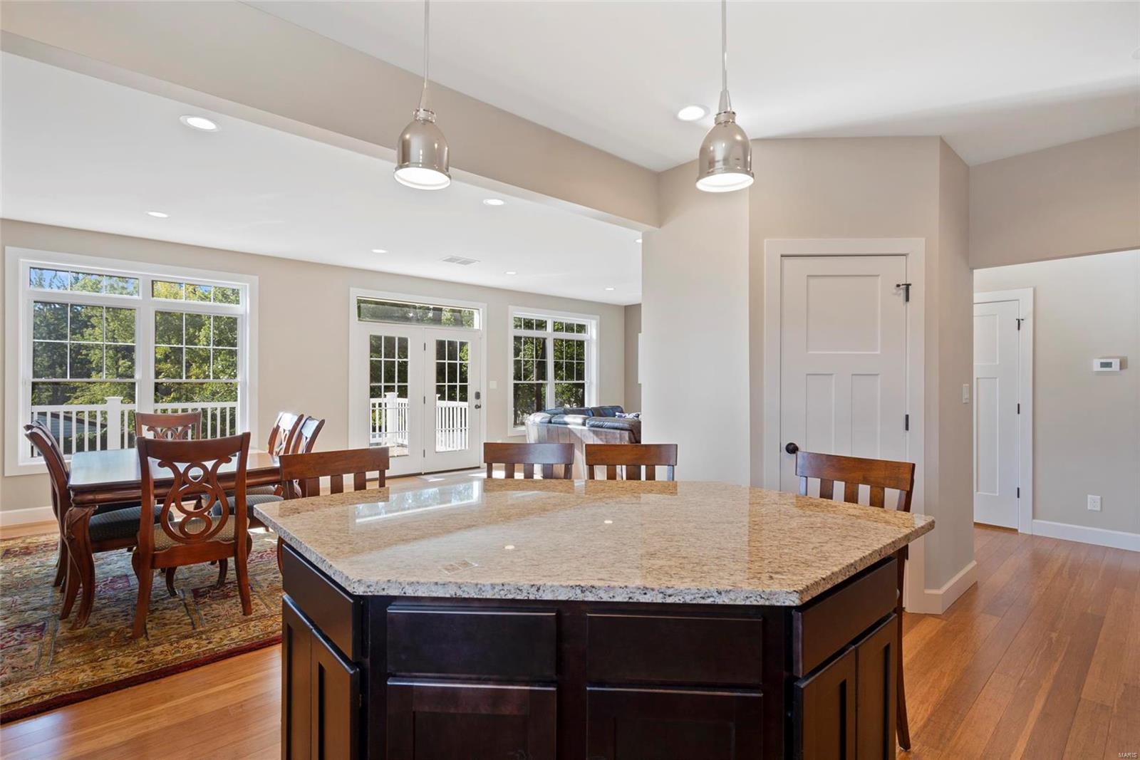 1017 South Berry Road St. Louis, MO 63122 - Photo 7 of 37 Gallery Image 7