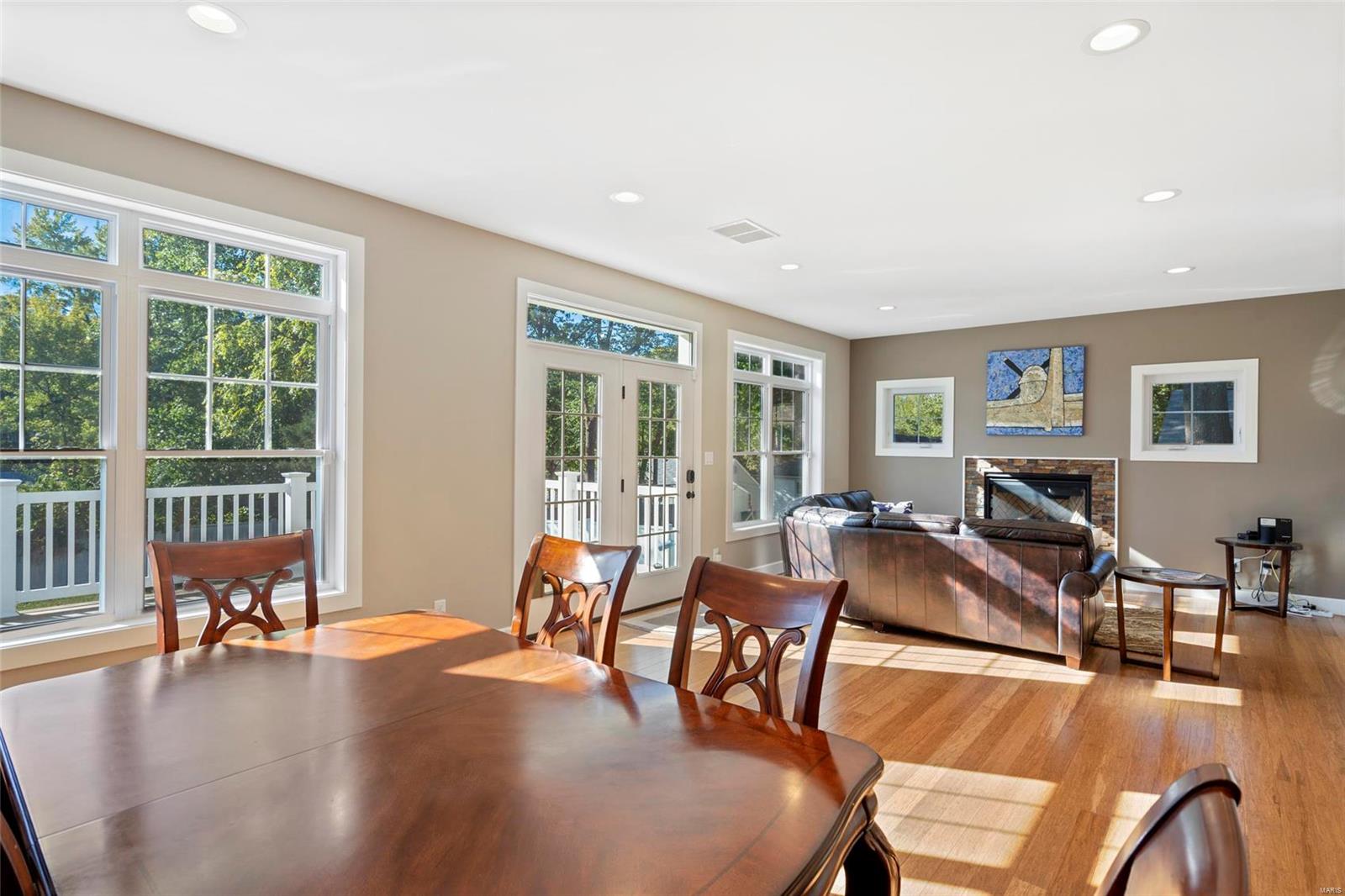 1017 South Berry Road St. Louis, MO 63122 - Photo 9 of 37 Gallery Image 9