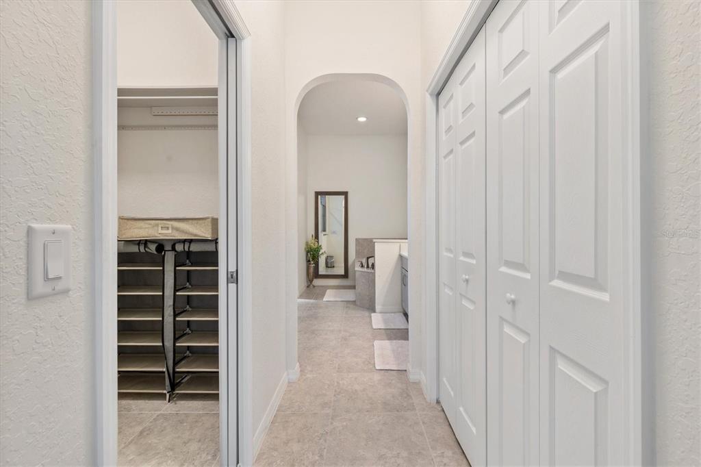 10945 Southeast 168TH Loop Summerfield, FL 34491 - Photo 15 of 59