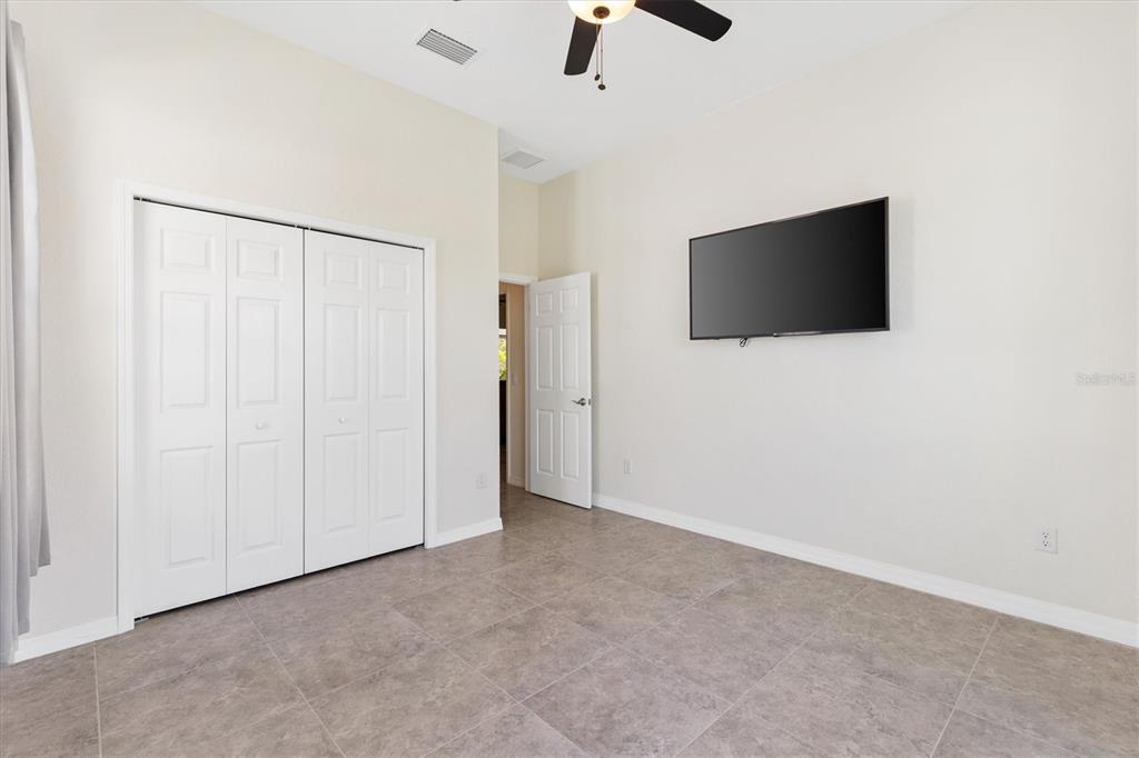 10945 Southeast 168TH Loop Summerfield, FL 34491 - Photo 22 of 59