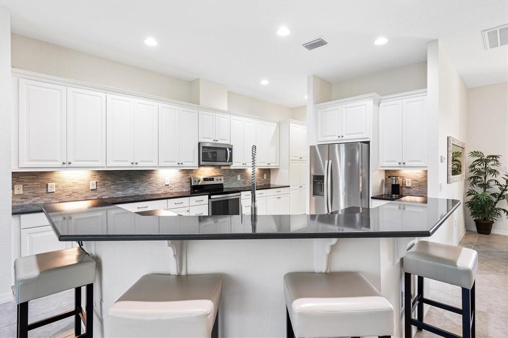 10945 Southeast 168TH Loop Summerfield, FL 34491 - Photo 10 of 59