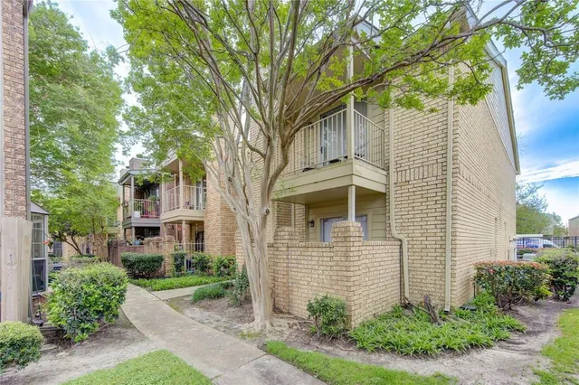 $1,200 | 1515 Sandy Springs Road, Unit 1808, Houston, TX 77042