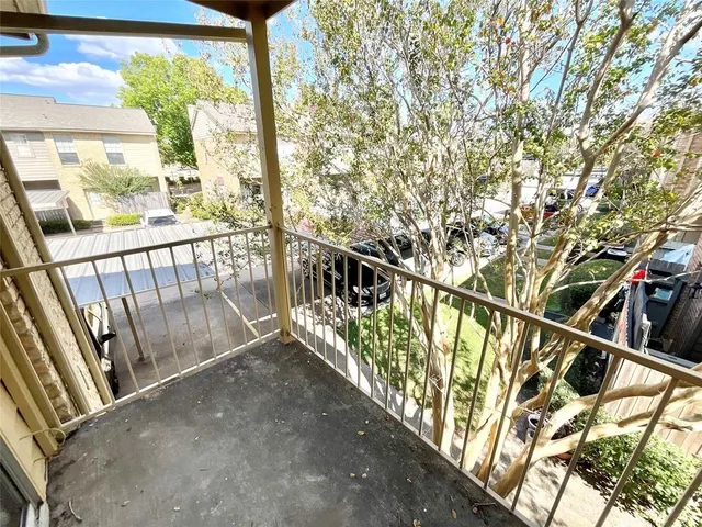 $1,200 | 1515 Sandy Springs Road, Unit 1808, Houston, TX 77042