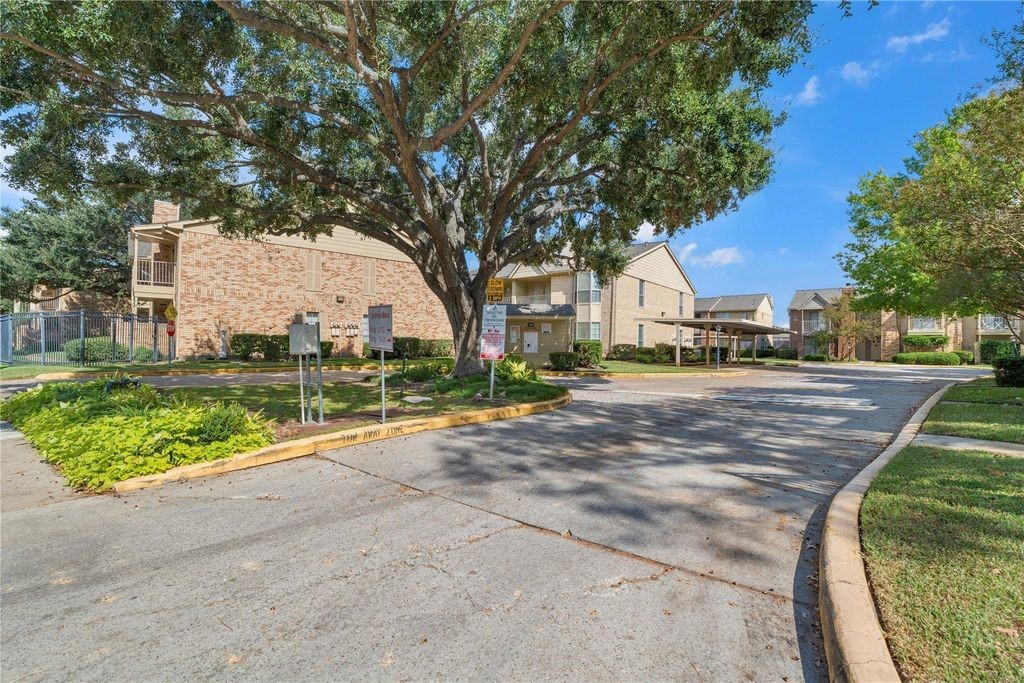 1515 Sandy Springs Road, Unit 1808 Houston, TX 77042 - Photo 39 of 48