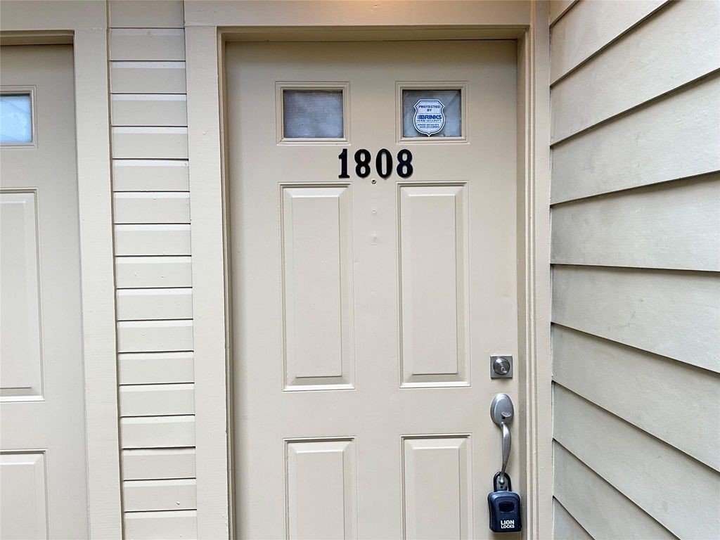 1515 Sandy Springs Road, Unit 1808 Houston, TX 77042 - Photo 4 of 48